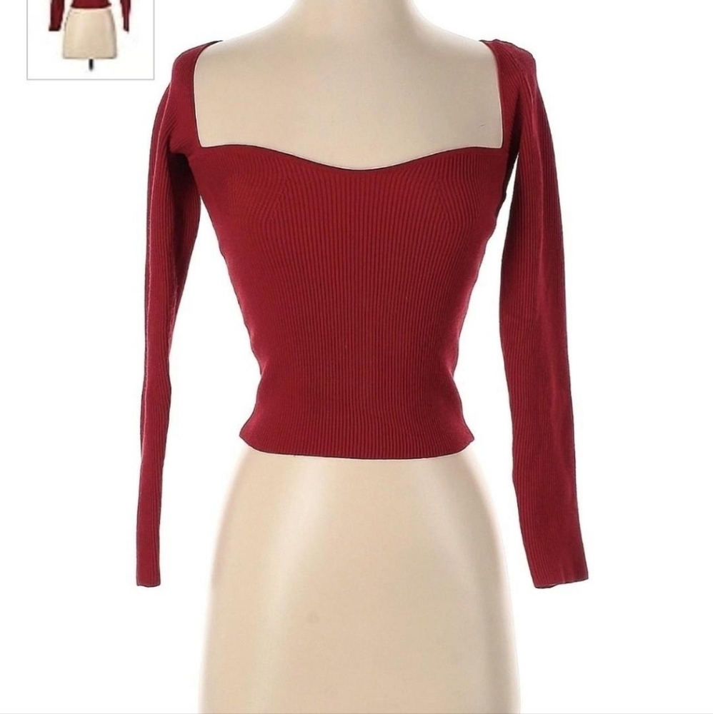 Go Girl Go! Sweatheart neckline top